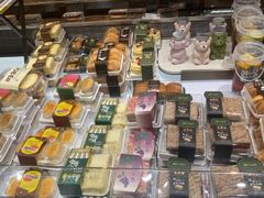 零售区-红跑车(滨湖银泰店)