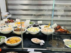 自助取餐区-何记面馆(龙泉山店)