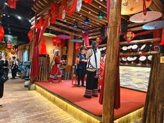 -老滇山寨•云南特色菜•地方菜•民族风情歌舞表演(金碧店)