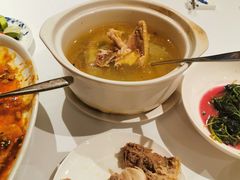石耳炖肥西老母鸡汤-同庆楼(大钟寺店)