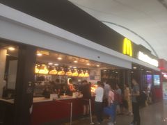-麦当劳(深圳北站高铁店)