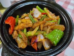 香辣啫蹄筋煲-朕悦鹧鸪饭私房菜
