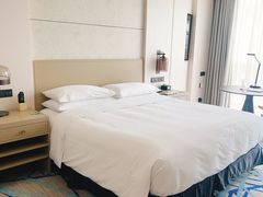-上海漕河泾万丽酒店