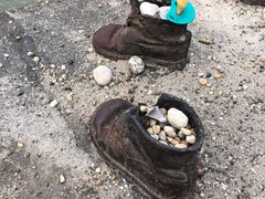 -多瑙河畔鞋履雕塑