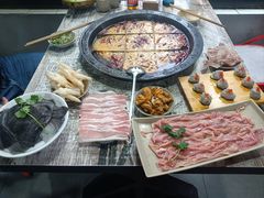-渝嘴小老弟老火锅(华新村店)