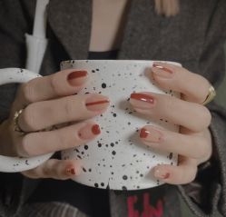 -悦指间美甲美睫