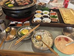 -围炉肉舍•炭烤活鳗•丹东海鲜烤肉(步行街店)