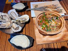 -蚝堡海鲜·威海菜·海肠捞饭·烧烤·亚洲吃蚝公司(幸福门店)