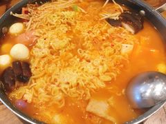 部队年糕火锅-七八冷面·延边朝鲜族美食(欢乐谷店)