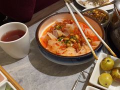 -野山舂·贵州现舂酸汤牛肉(民生路店)
