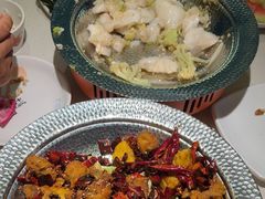 -小鱼小牛·鱼牛干锅·脆鱼火锅(世欧广场店)