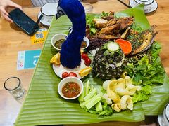 -沐毫傣泐云南菜孔雀宴•手抓饭傣味烧烤(曼听公园店)