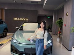 -王府井百货熙地港店