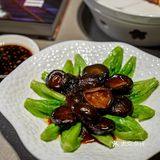 城市微度假｜享庭院美景，品味舌尖上的艺术盛宴