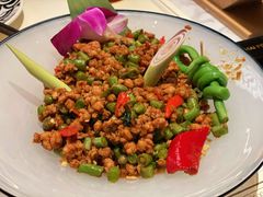 罗勒叶炒鸡肉碎-太食獸泰式茶餐厅(济南万象城店)