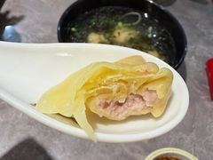-莱莱小笼·乔艾