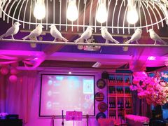 -樱花里音乐餐吧·牛扒椰子鸡(东圃店)