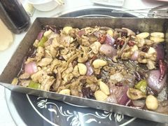 -老东镇啤酒屋海鲜加工·蒸汽海鲜·海鲜烧烤(台东店)