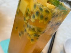 -港丽餐厅(高德置地店)