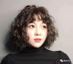-侨治发型