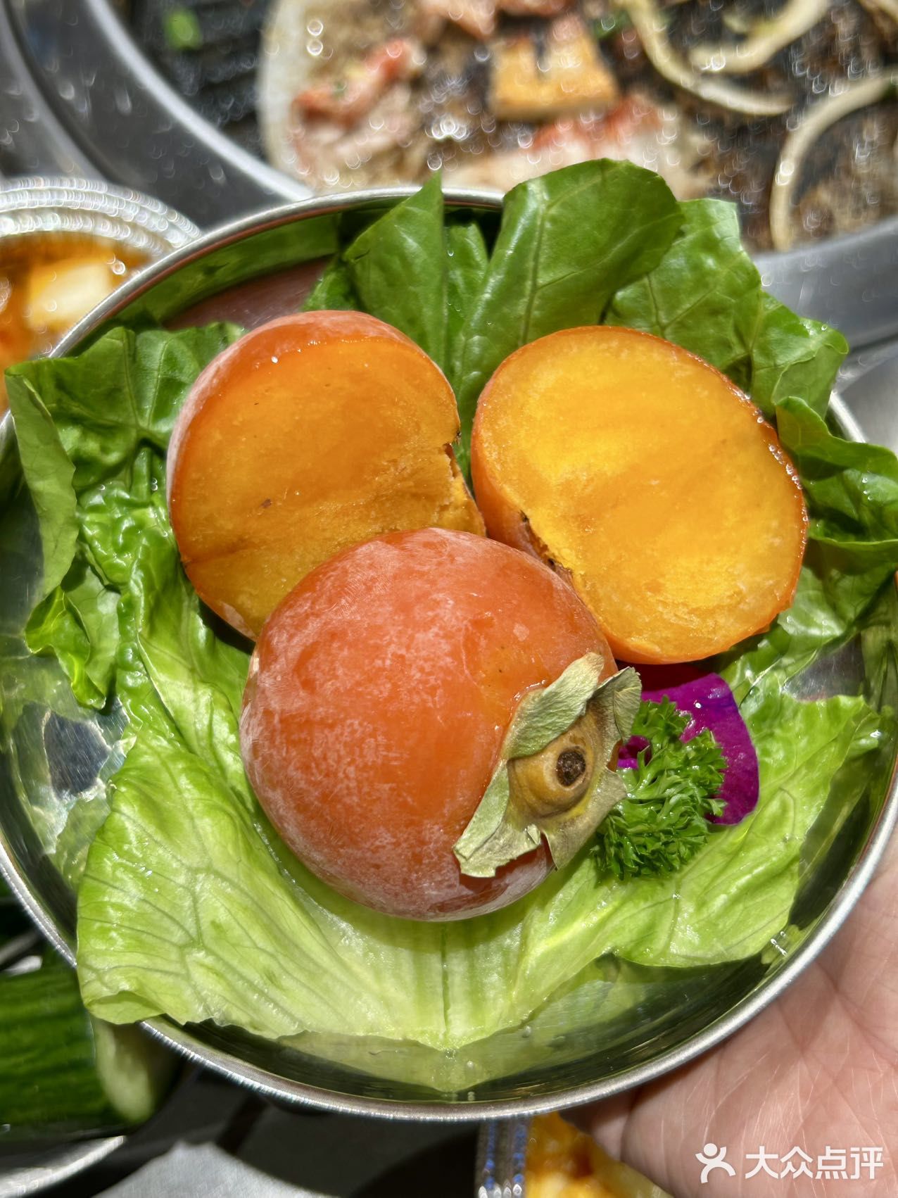 今天找到一家敲奈斯的烤肉自助，他家牛肉是首创熟成牛肉