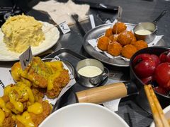 -W COLLECTIVE  DESSERT SHOP
