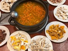 -菌之家·专业纯野生菌火锅·特色炒菌