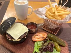 -上海西藏大厦万怡酒店Momo Cafe(徐汇店)
