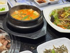 -青松馆韩国料理(香港中路佳世客店)