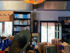 -荒岛书店(黄县路店)