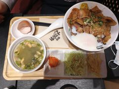 -熊吞·大碗丼烧肉饭(西市场嘉华店)