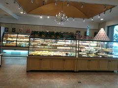 面包甜点陈列柜-味多美蛋糕(三元桥店)