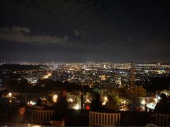-草山夜未眠景观餐厅