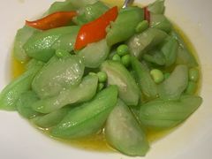 丝瓜毛豆-吴越荣记苏州菜·松鼠桂鱼 100% 活鱼现做(月光码头店)