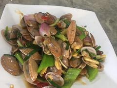 -四川小胡子海鲜(丁村万人海鲜广场店)