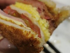 -香港新发烧腊茶餐厅(水围店)
