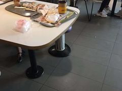 -麦当劳(中山大道中店)