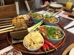 -DiAtas by Art Cafe Bumbu Bali