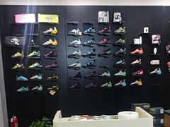 -CLIFFS颗粒攀岩(萧山众安店)
