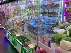 -反斗乐园π·电玩·高空拓展·蹦床(龙华天虹店)
