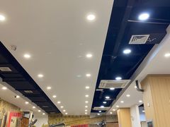 -江城燕子大排档(江汉路步行街店)