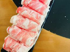 -果松木炭酸菜铜火锅·外婆参鸡汤