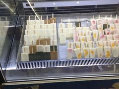 面包甜点陈列柜-鼎丰真(重庆路店)