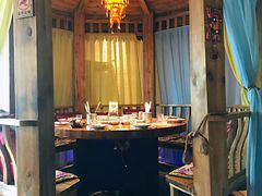 -老牌坊云南鱼豆花火锅(爱建店)