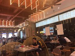 大堂-肥肥虾庄·金牌油焖大虾(汉口城市广场店)