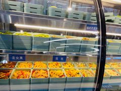 面包甜点陈列柜-蚝英雄鲜蚝自助专门店(长楹天街直营店)