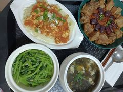 -乐禧母婴全自营月嫂(宝山店)