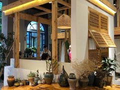 -墨居上隐·院子里火锅(峨眉店)