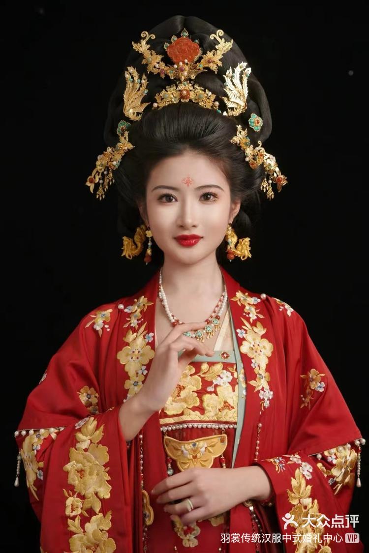 今年的唐制婚服真的绝了