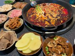 -四小区火锅·巷子里的重庆火锅(花照壁店)